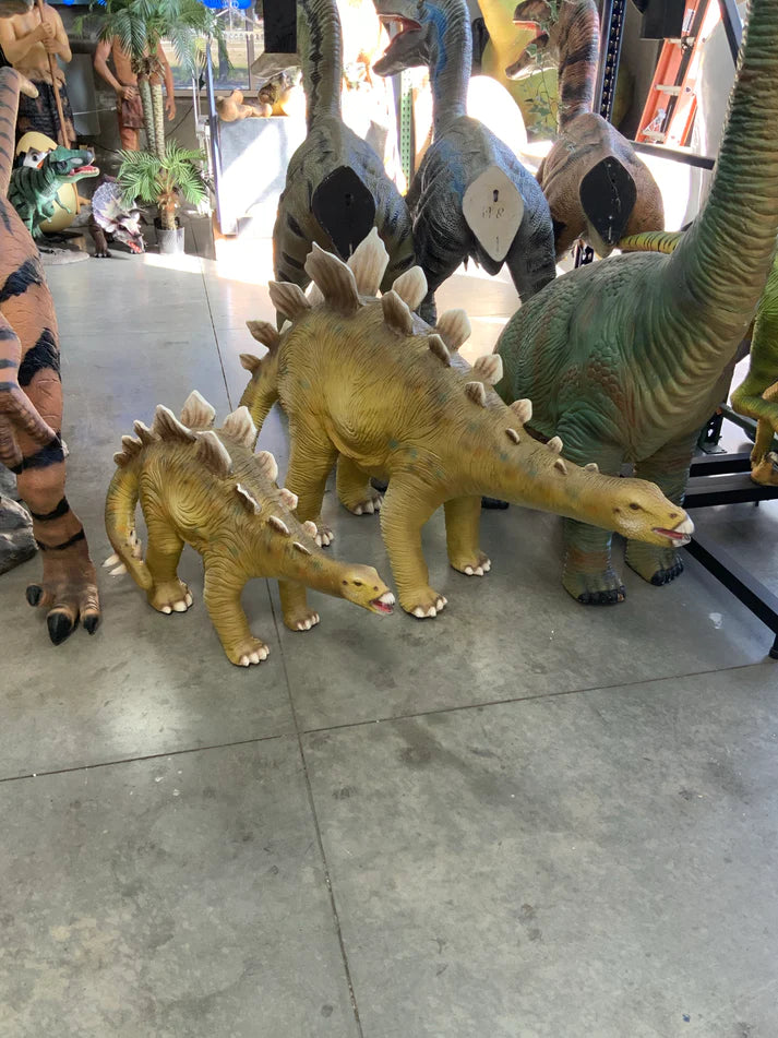 Stegosaurus Dinosaur Life Size Statue
