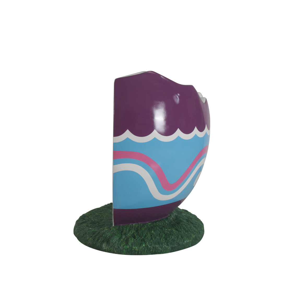 Cracked Easter Egg Photo Op Statue