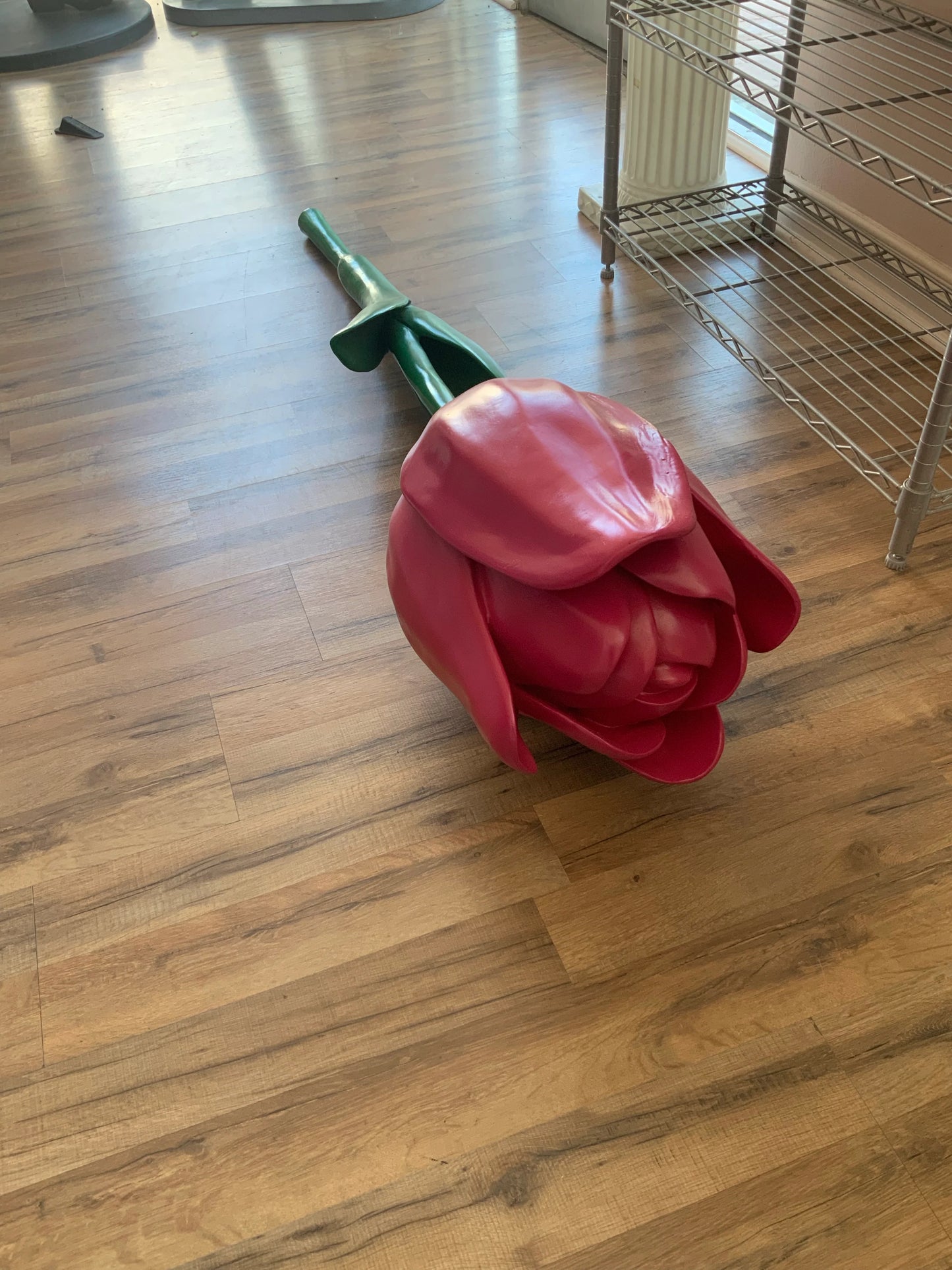 Tulip Over Sized Flower Statue - LM Treasures Life Size Statues & Prop Rental