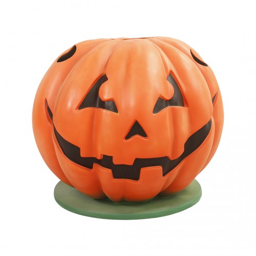 Pumpkin Photo Op Statue