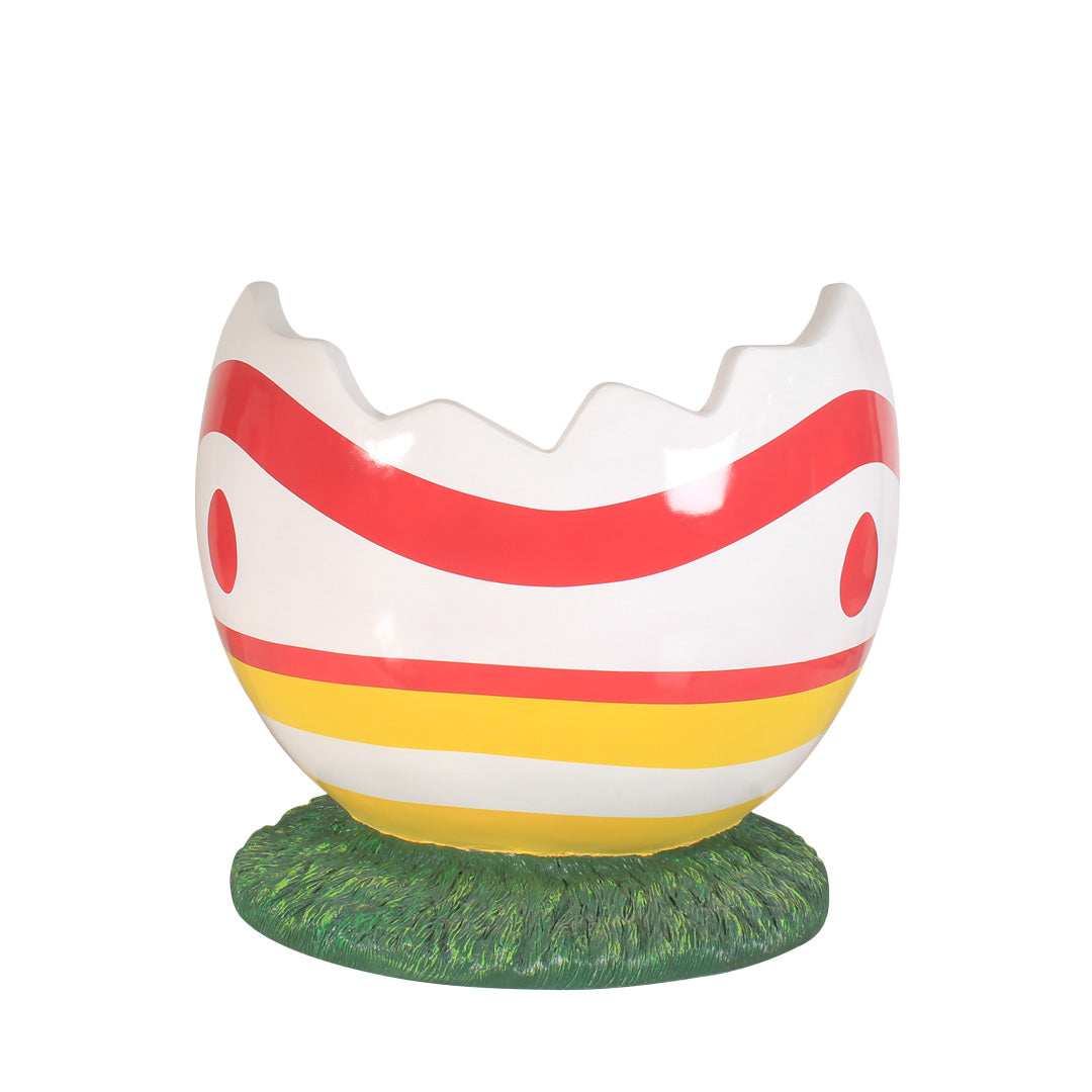 Cracked Easter Egg Photo Op Statue