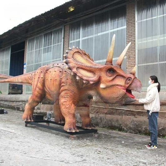 Moveable Dinosaur Animatronic Triceratops